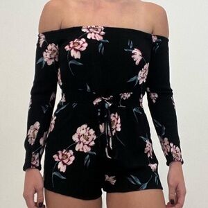 Kendall And Kylie Romper Shorts. Size XS